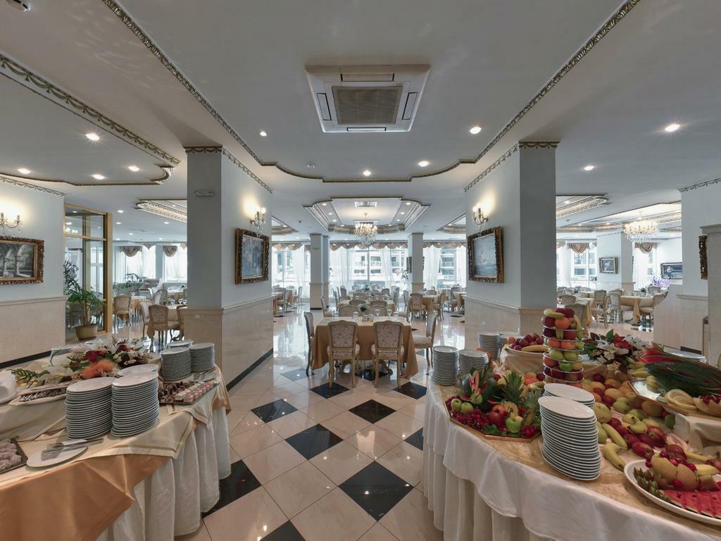 Planeta Hotel & Aquapark Free Beach Access 阳光海滩 外观 照片 The interior of the restaurant